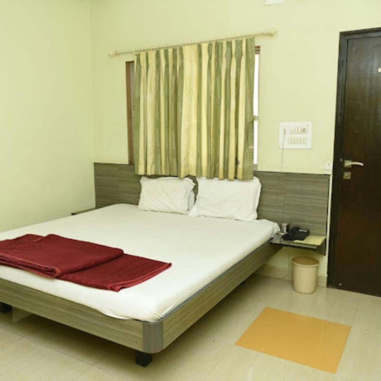 Hotel Anjali Palace بهوي المظهر الخارجي الصورة